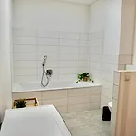125 M2 In Fuer 6, 2 Schlafzimmer, Nahe Nuernberg & Messe Apartmán Fürth