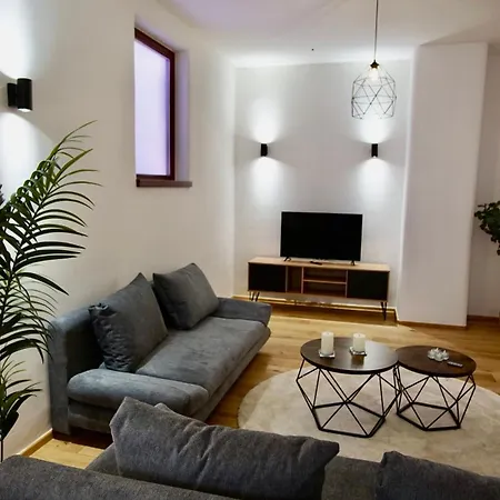 125 M2 In Fuer 6, 2 Schlafzimmer, Nahe Nuernberg & Messe Fürth