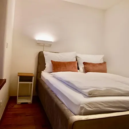 125 M2 In Fuer 6, 2 Schlafzimmer, Nahe Nuernberg & Messe * Fürth
