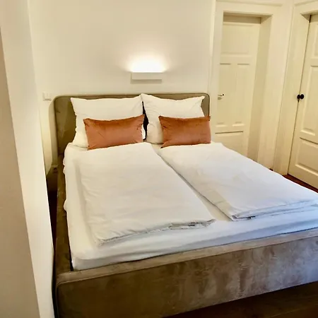 125 M2 In Fuer 6, 2 Schlafzimmer, Nahe Nuernberg & Messe Fürth