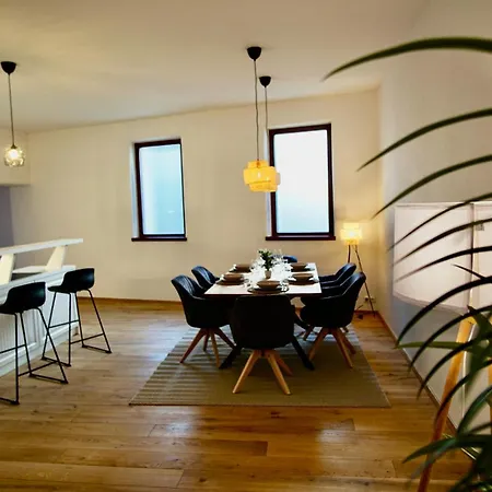 125 M2 In Fuer 6, 2 Schlafzimmer, Nahe Nuernberg & Messe Apartment