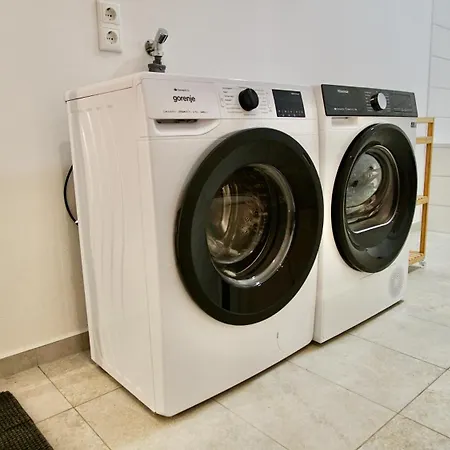 Apartmán 125 M2 In Fuer 6, 2 Schlafzimmer, Nahe Nuernberg & Messe Fürth